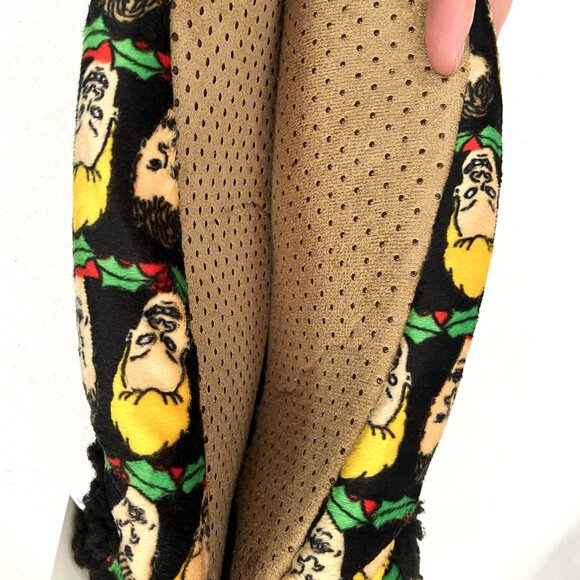 NWT Unisex Fuzzy Baba Beavis and Butt-Head Slipper Socks With No-Slip Sole - Picture 4 of 4